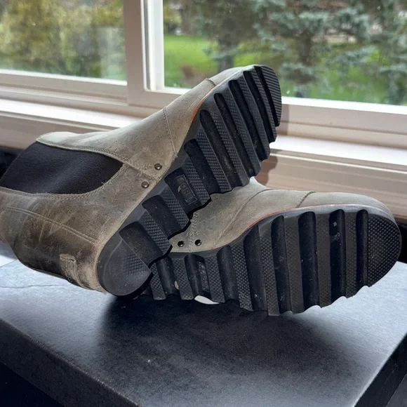 Women’s SOREL Lea Wedge. Size 9. Grey  Super cute and Comfortable. - Picture 6 of 8